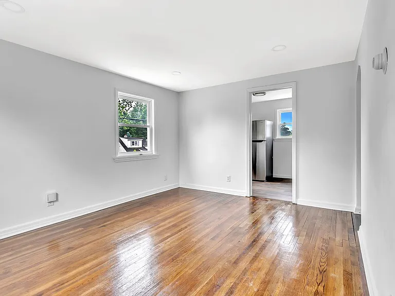 401 Sanford Ave — Photo 6