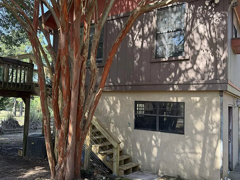 2320 Grangeway Rd #B — Photo 3