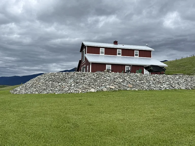 872 Lundeen Rd — Photo 35