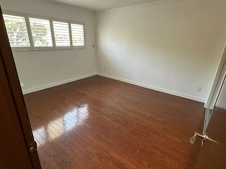 16169 W Sunset Blvd #302 — Photo 28