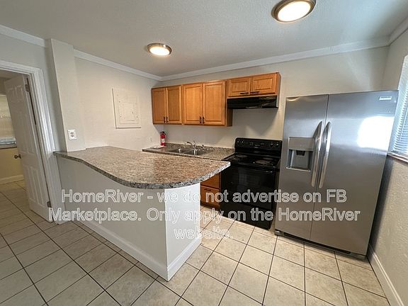 3rd image of 2 Holmes Dr #C