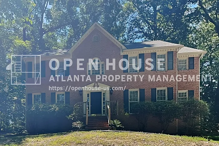 4 bed, 2.5 bath, 2716 sqft, $2,690 — Photo 1