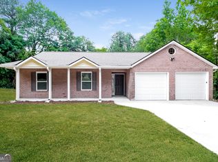574 Old Friar Tuck Ln, Stone Mountain, GA 30087
