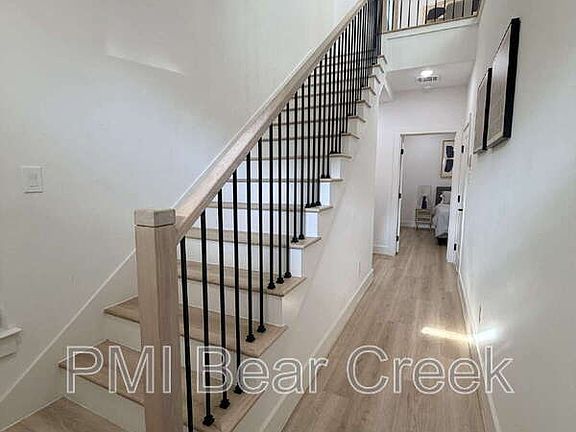 4th image of 2706 Cochran St