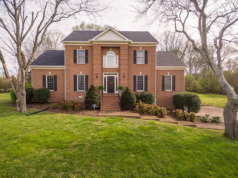 1st image of 801 Sawyer Bend Ct
