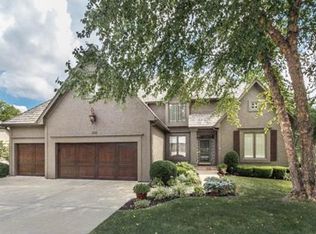 9533 Vista Dr, Lenexa, KS 66220