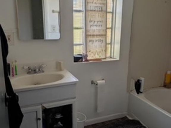 5th image of 26449 Trowbridge St