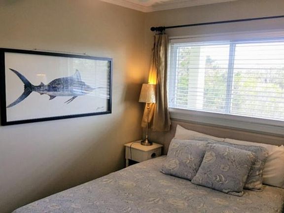 4th image of 1300 Ocean Blvd #212
