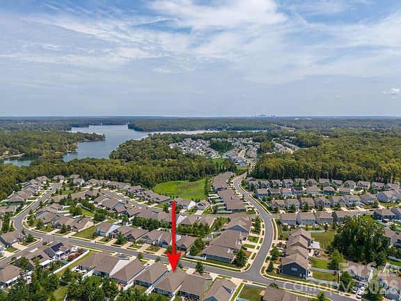 2nd image of 261 Robinwood Ln