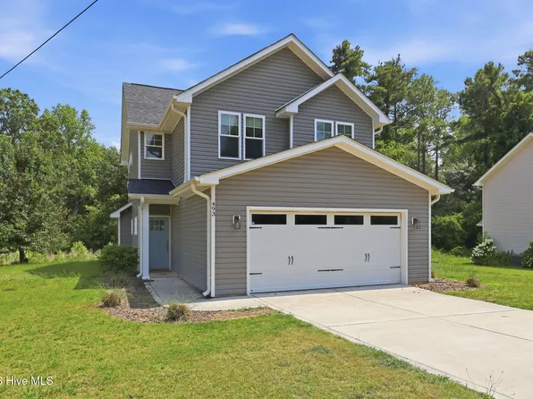 493 Camp Easter Rd, Lakeview, NC 28350