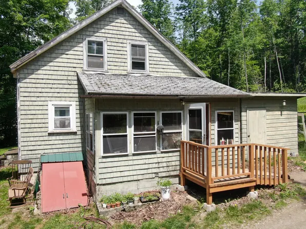 144 Main Road, Burlington, ME 04417