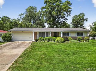 1219 Timber Run Dr, Saint Louis, MO 63146