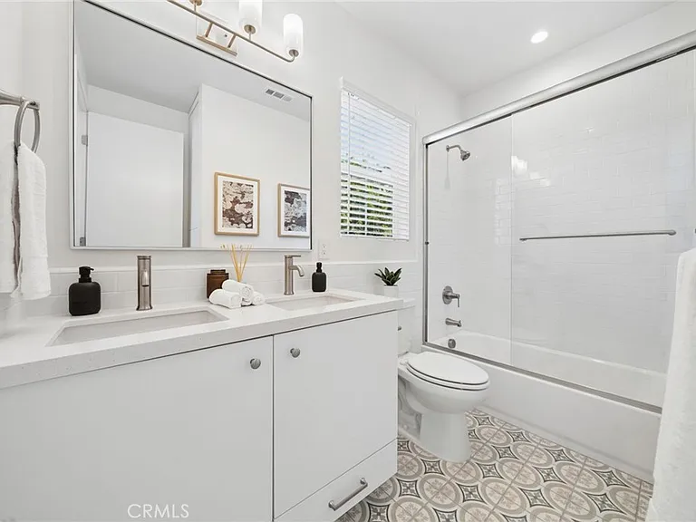 374 Hamilton St #B-101 — Photo 12
