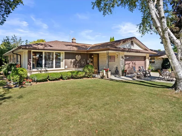 1734 Chestnut STREET, South Milwaukee, WI 53172