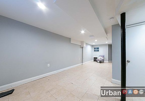 3rd image of 887 Park Pl #3LF