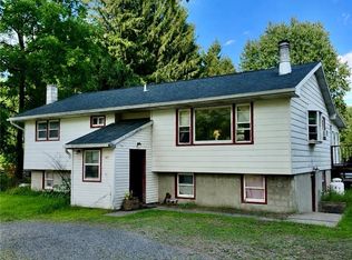11490 White Rd, Cato, NY 13033