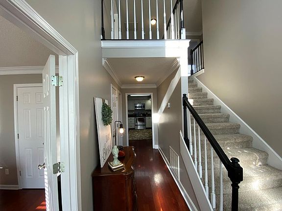 3rd image of 15 Spyglass Ct