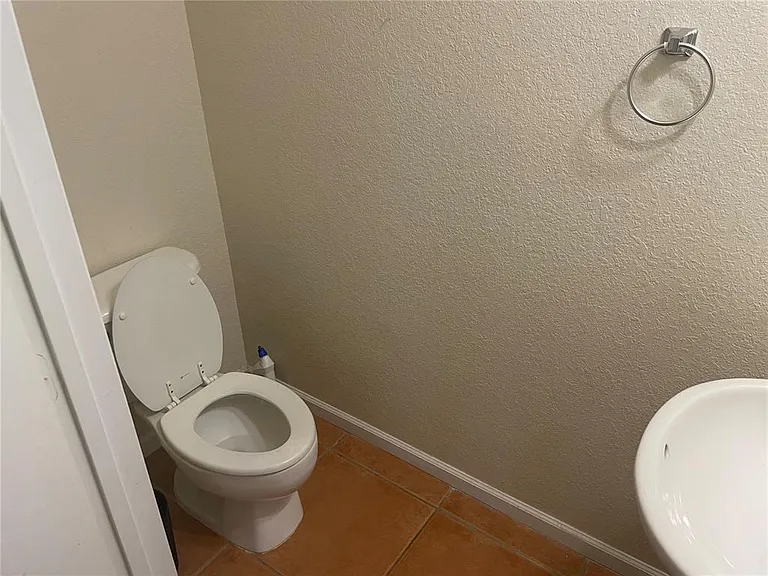 6233 Ashbury Palms Dr — Photo 20