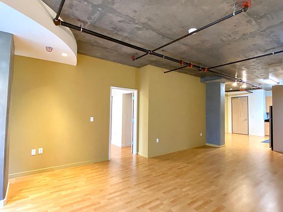 5th image of 178 Bluxome St APT 202