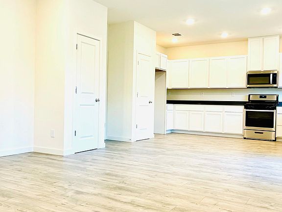 Grand room, open kitchen