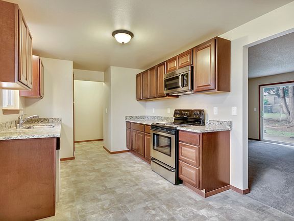 4th image of 7209 E East St