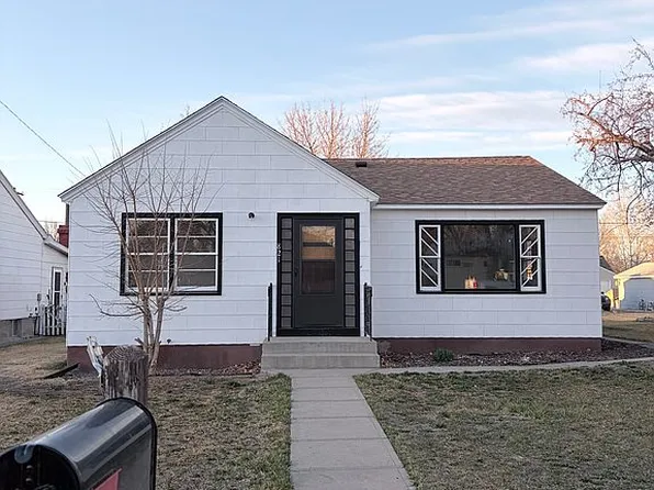 821 Howell Ave, Worland, WY 82401