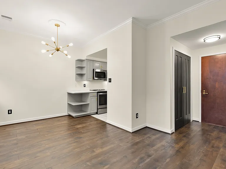 2114 N St NW #15 — Photo 11