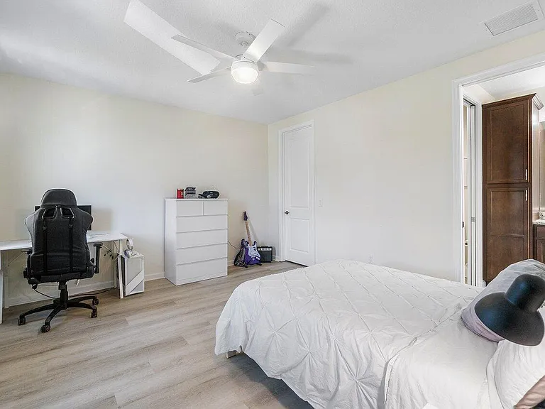5160 Willow Creek Dr — Photo 12