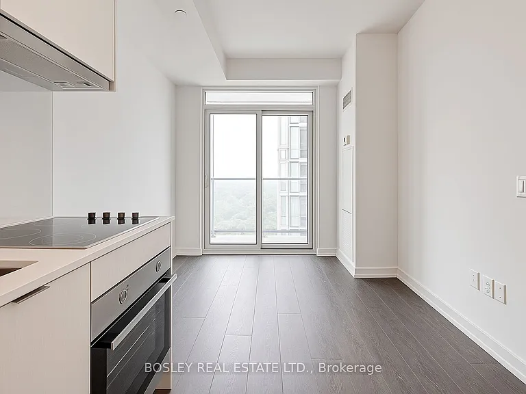 195 Redpath Ave #LPH13 — Photo 2