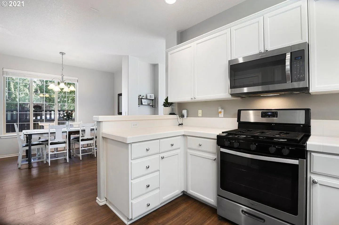 3 bed, 2.5 bath, 1792 sqft, $2,950 — Photo 4
