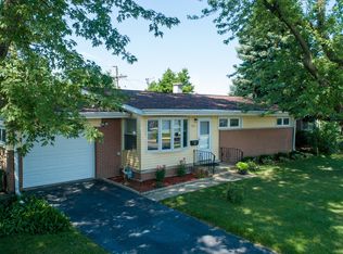 341 E Normandy Dr, Addison, IL 60101