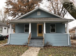 411 S Cherokee St, Taylorville, IL