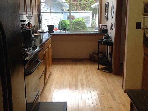 5th image of 1316 Evergreen Park Dr SW APT 4