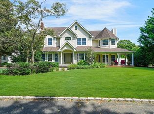 269 Oakwood Rd, Oakdale, NY 11769