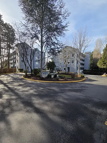 6125 NE 175th St #M102 Photo 1