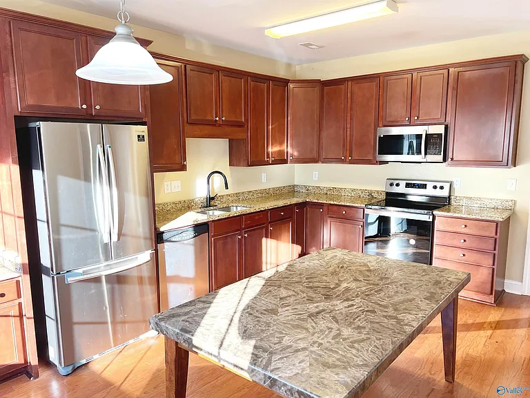 470 Shamrock Dr — Photo 13