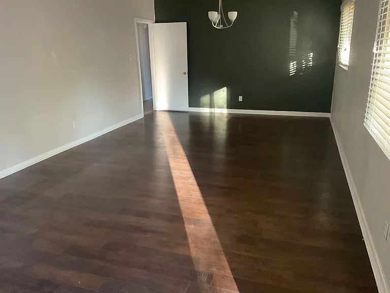 515 Cave Ln — Photo 6
