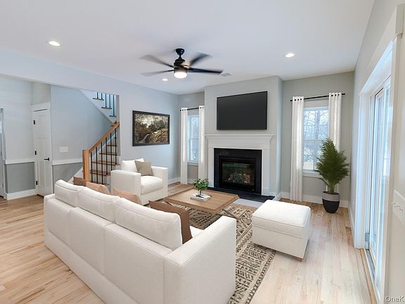 4th image of 195 Mulford Road