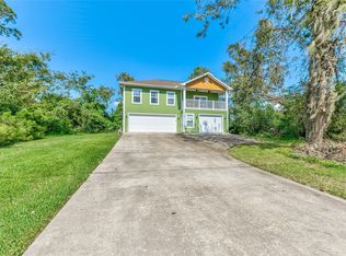 675 W Cattle Dr, Onalaska, TX 77360