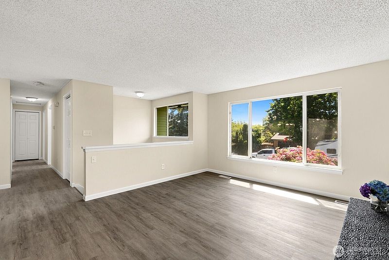 4th image of 12630 SE 215th Street