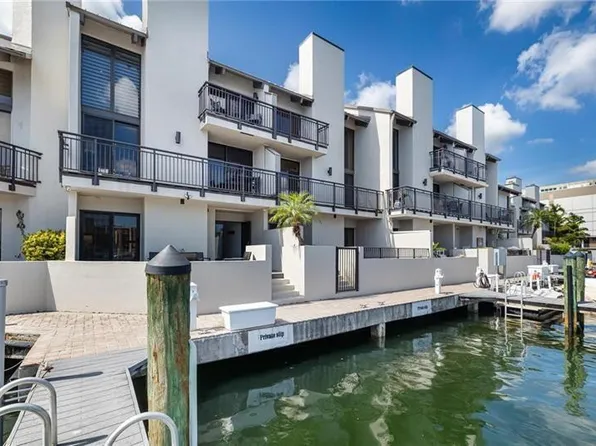 32 Port Side Drive, Fort Lauderdale, FL 33316