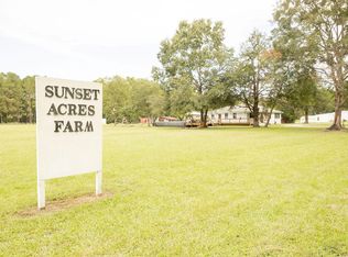 10007 Jacksonboro Rd, Cottageville, SC 29435