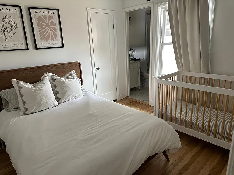 2421 S High St — Photo 30