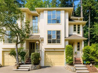 510 Marsett Pl #405, Saanich, BC V8Z7J1