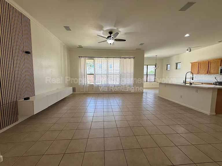 281 W Flamingo Dr — Photo 6