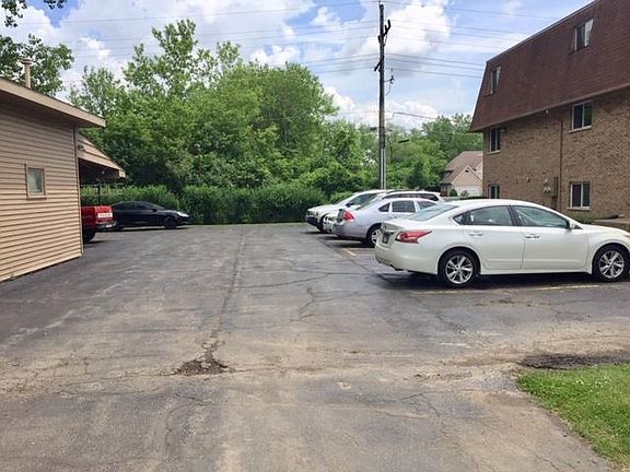 2nd image of 454 E Taylor Ave APT 2W
