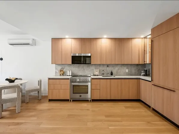 228 13th Street image 2 of 13