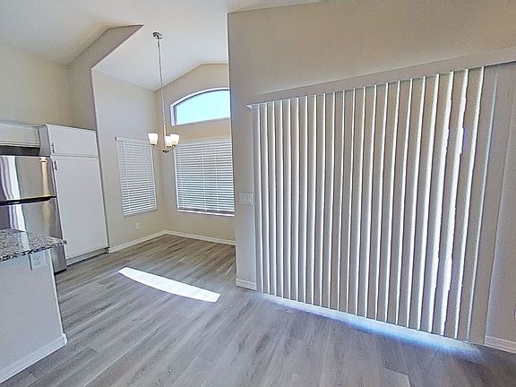 4th image of 15947 W Smokey Dr