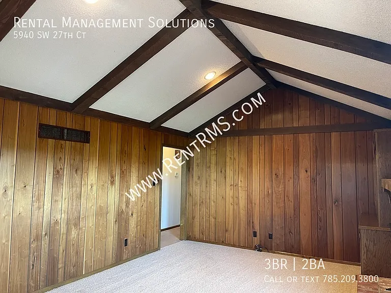 5940 SW 27th Ct — Photo 12