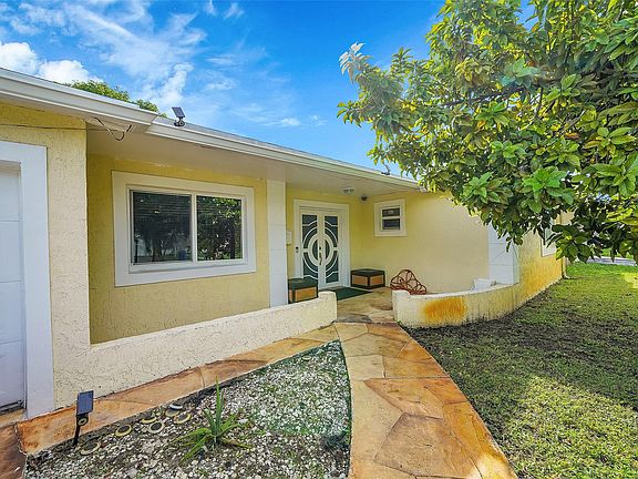 5th image of 3910 NW 34th Way